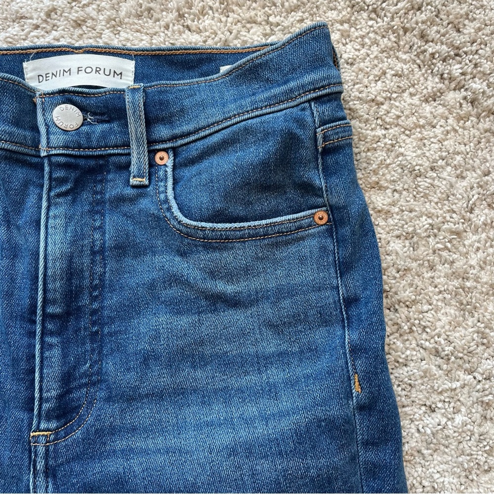 Denim Forum
The Lola High Rise Skinny 30L